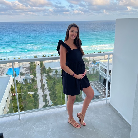 ✨Meet Your Posher ✨ - Picture 14 of 16